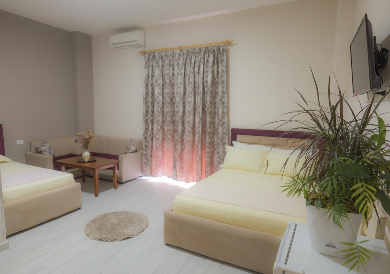 Hotel Vila Dedej Дуррес Екстер'єр фото