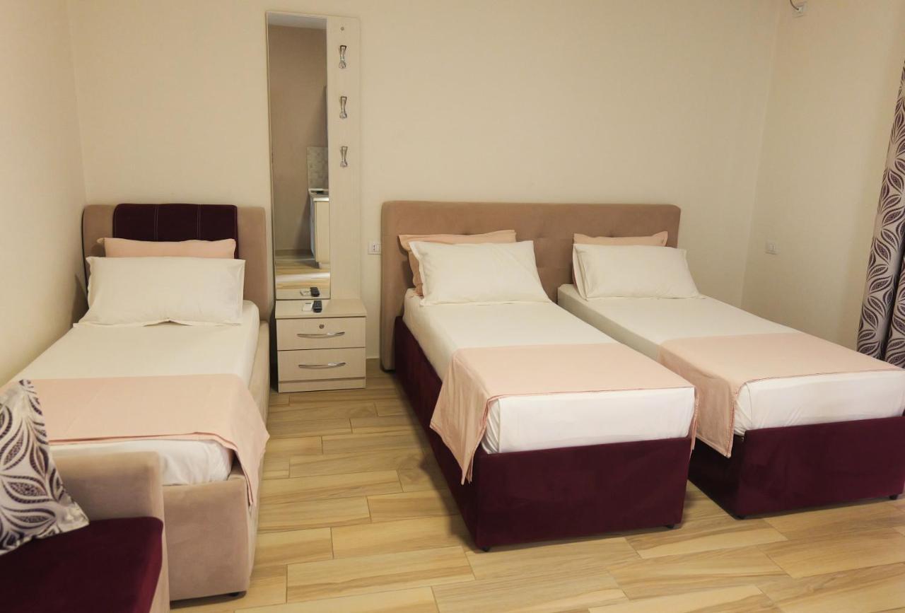 Hotel Vila Dedej Дуррес Екстер'єр фото
