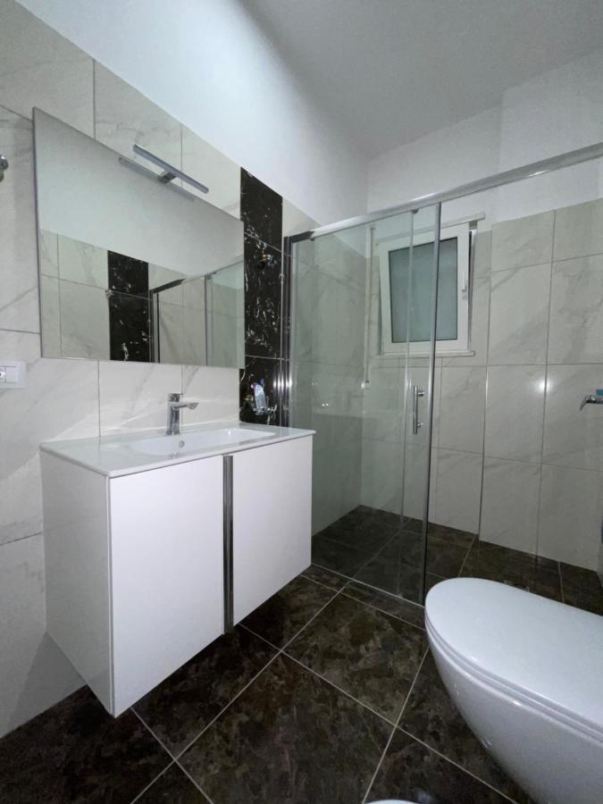 Hotel Vila Dedej Дуррес Екстер'єр фото