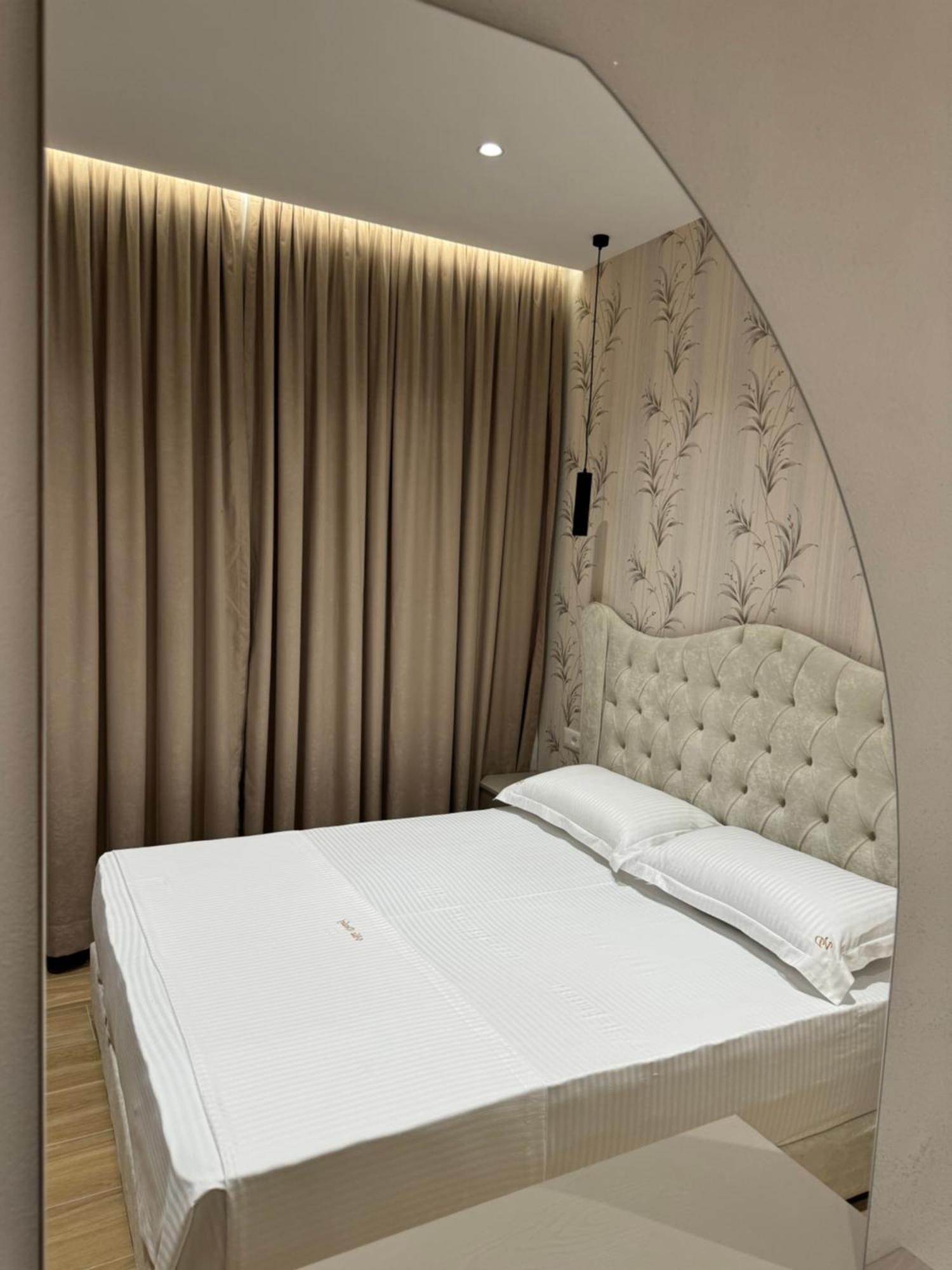 Hotel Vila Dedej Дуррес Екстер'єр фото