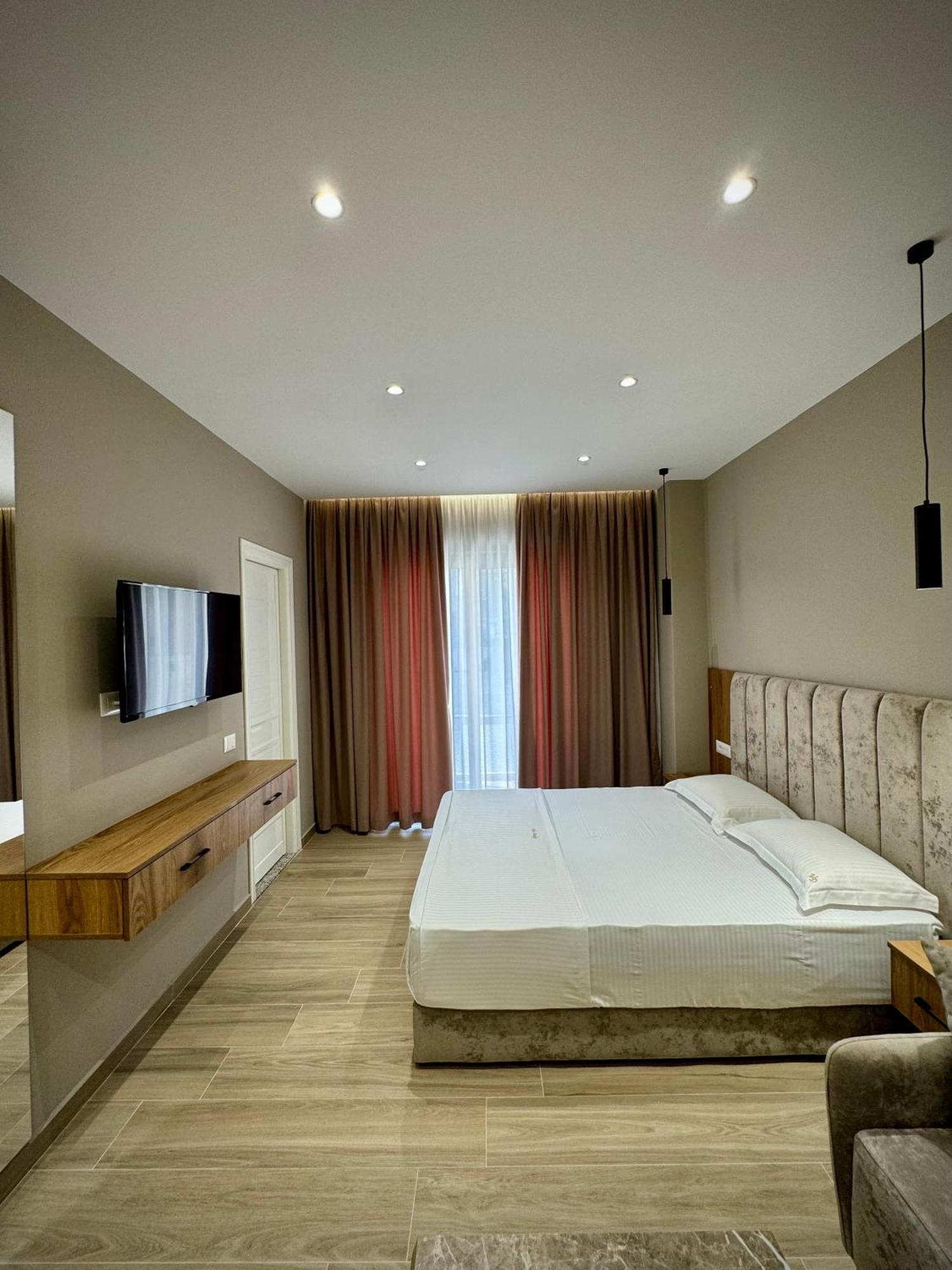 Hotel Vila Dedej Дуррес Екстер'єр фото