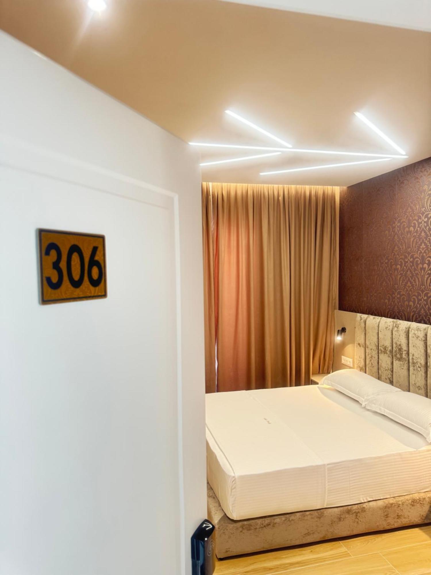 Hotel Vila Dedej Дуррес Екстер'єр фото